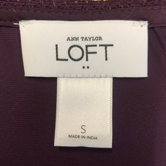 Ann Taylor LOFT Women Purple Lace Short Sleeves Simple and Stylish Top Size S - Picture 3 of 4